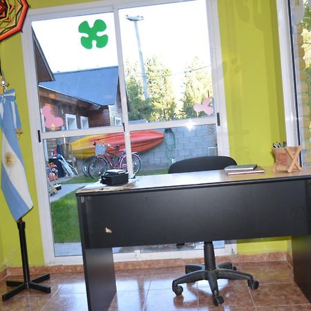 Hostel El Viajante Los Antiguos Extérieur photo