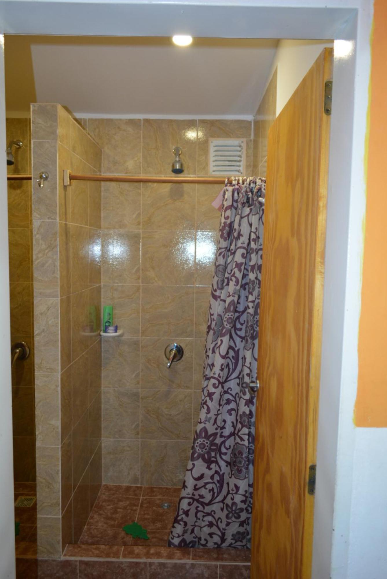 Hostel El Viajante Los Antiguos Extérieur photo